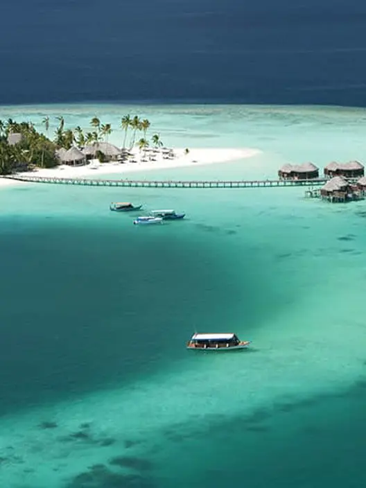 Overwater villas, bungalows and suites in the Maldives & Mauritius: Constance's gems
