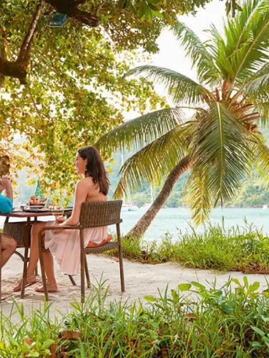 LUXURY HONEYMOON IN THE INDIAN OCEAN